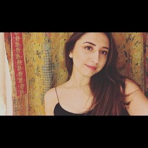 Meet your Posher, Sabrina